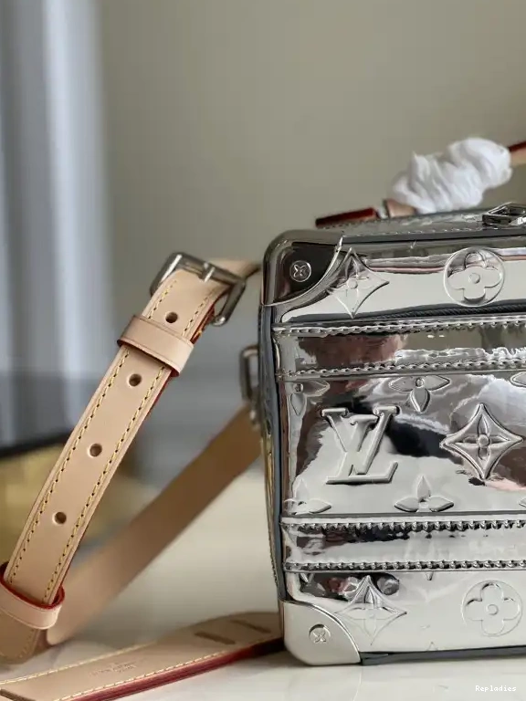 Cheap VUITTON LOUIS TRUNK HANDLE 0702